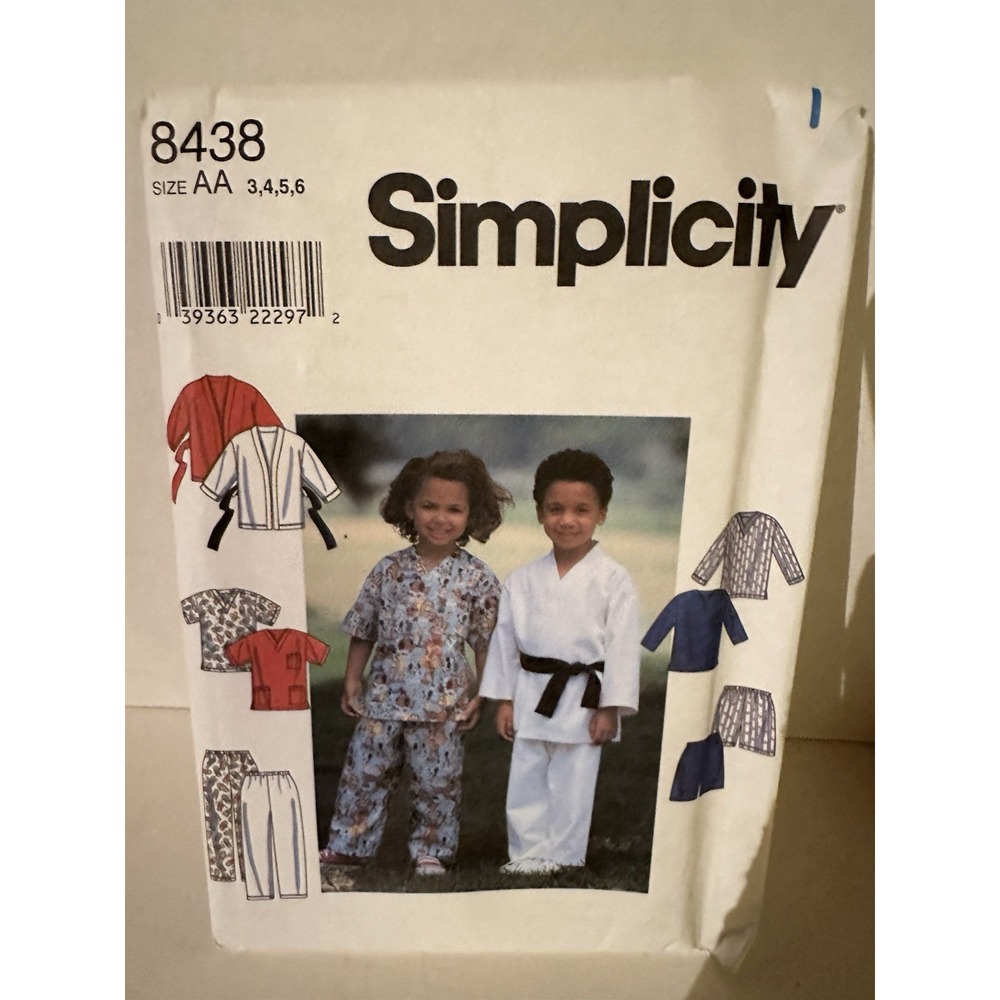 Simplicity 8438 Unisex Karate Ghee, Scrub,Pajamas Pattern Child's 3,4,5,6 Uncut